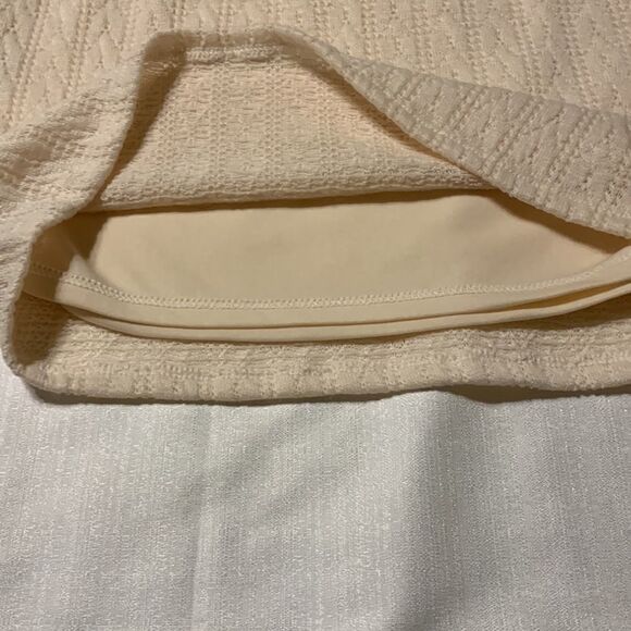 Lelia Collection Mini skirt and cropped drawstring tank top - Picture 4 of 11